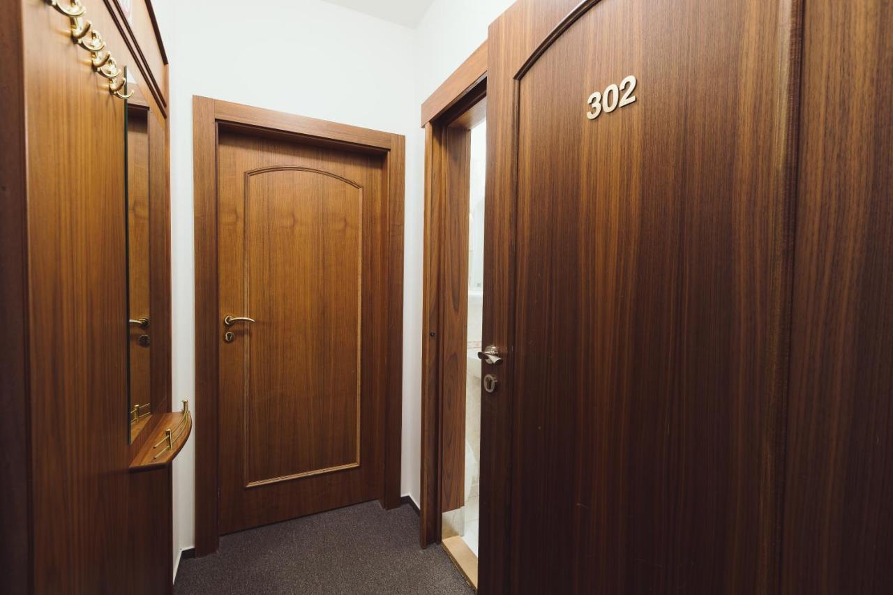 Hotel Annahof Domasov ภายนอก รูปภาพ