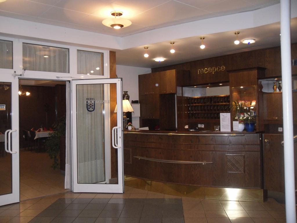 Hotel Annahof Domasov ภายนอก รูปภาพ