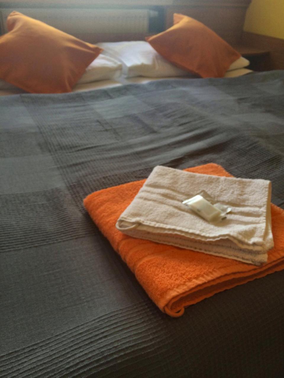 Hotel Annahof Domasov ภายนอก รูปภาพ